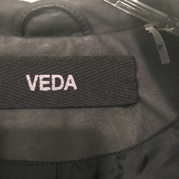 Veda leather high-low Jacket - Picture 7 of 16